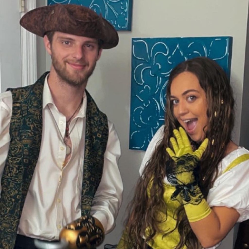 Pirate hat- perfect for cosplay or Halloween.
